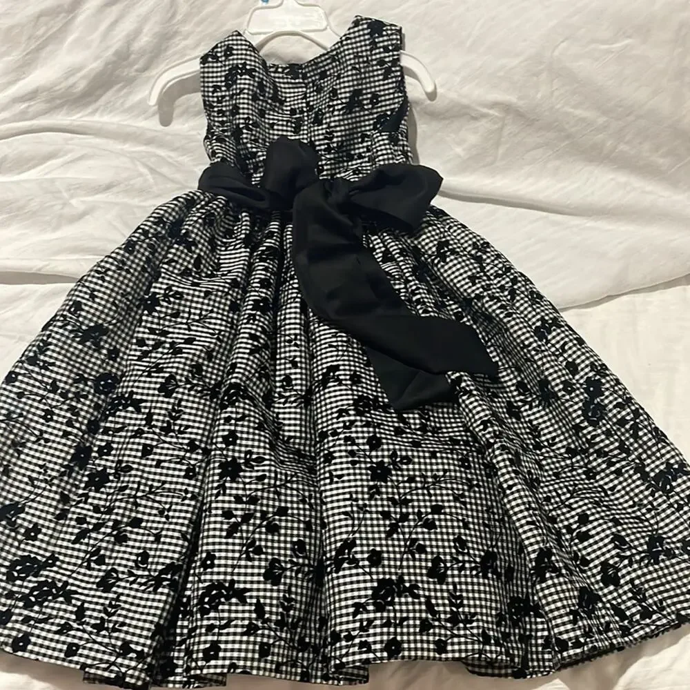 Marmellata 5 black plaid floral rose detailed dressy dress euc worn once